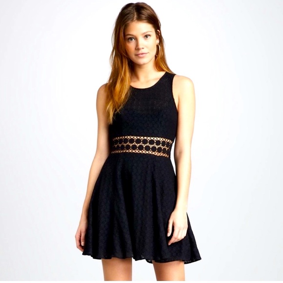 Free People Dresses & Skirts - EUC Free people Daisy Lace Dress Black Sz 2